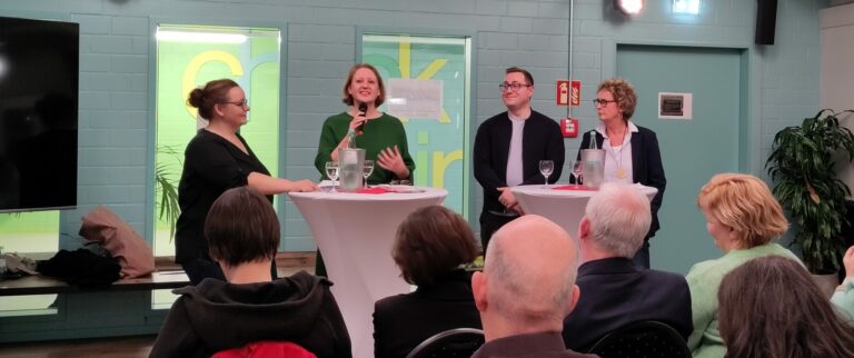Lisa Paus im Sportwerk Ochtrup: „Wir wollen Kinder mit Bock auf Zukunft“